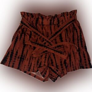 Women’s BOHO High-Waisted Shorts, size M